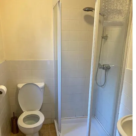 House - Self Catering Lodge *