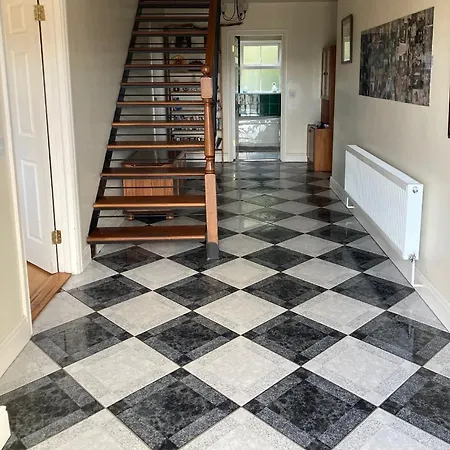 House - Self Catering *